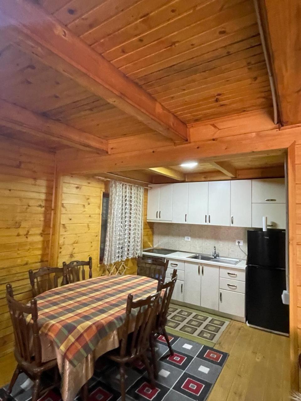 Kanadeze Razem Дом отдыха
